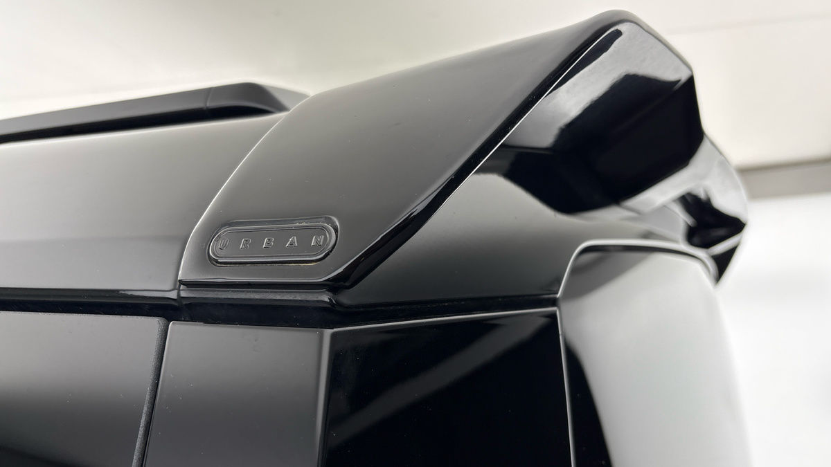 Land Rover Defender 110 Urban Image 29