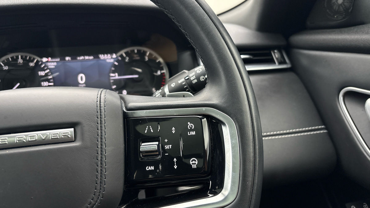 Land Rover Range Rover Velar Image 14