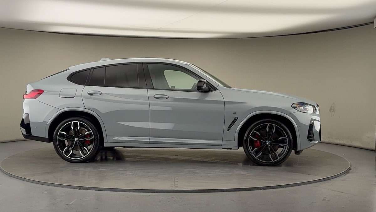 More views of BMW X4