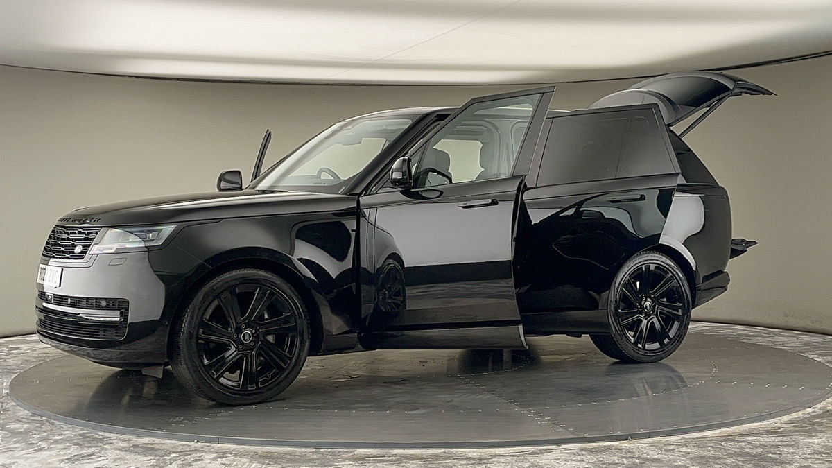 More views of Land Rover Range Rover