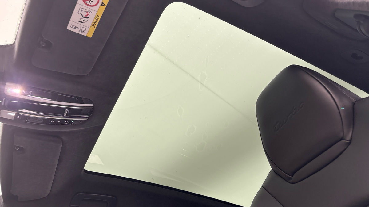 Porsche Cayenne Image 6