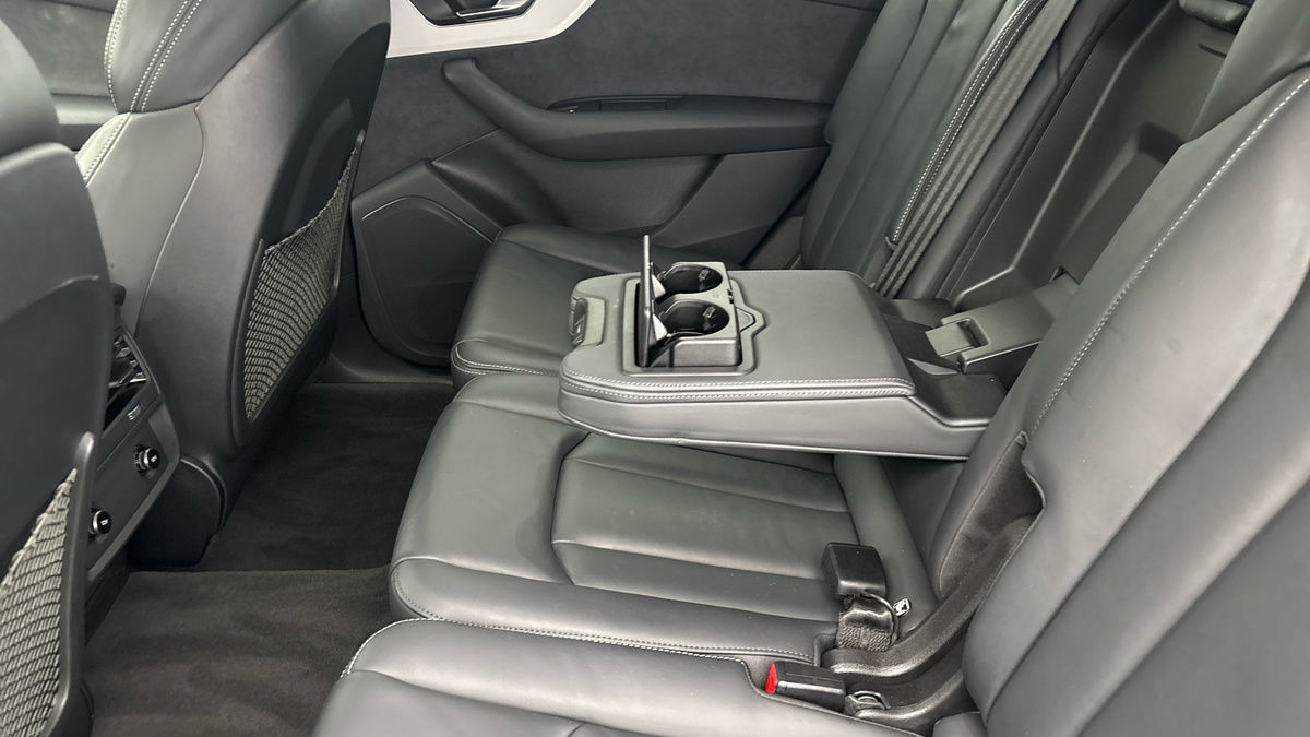 Audi Q7 Image 9