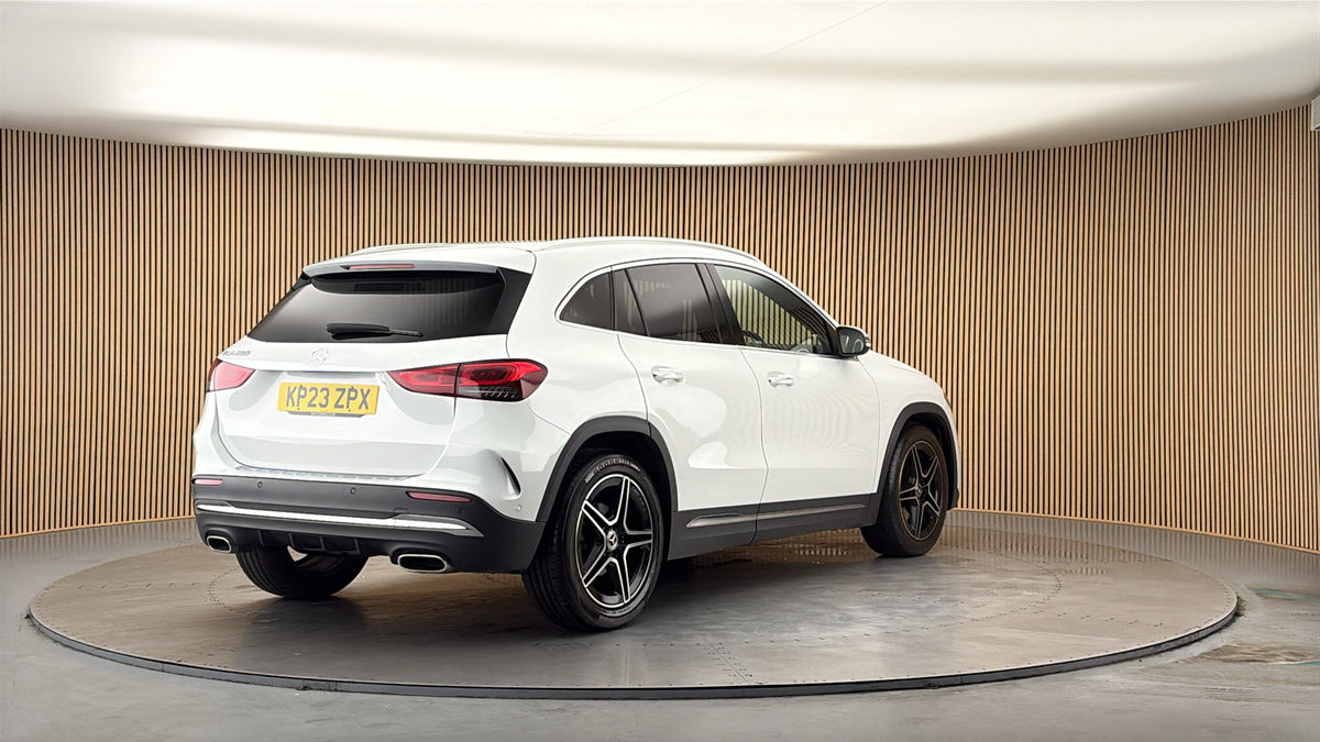More views of Mercedes-Benz GLA