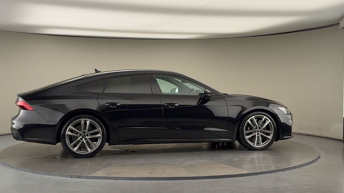 More views of Audi S7