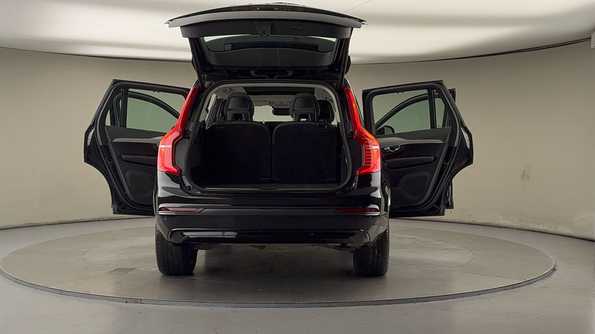 More views of Volvo XC90