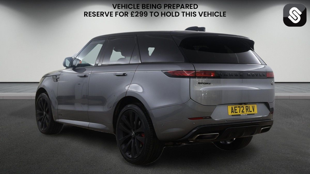 Land Rover Range Rover Sport Image 3