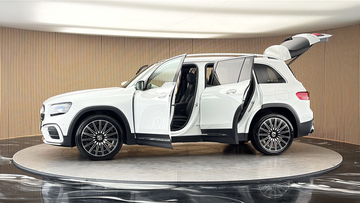 More views of Mercedes-Benz GLB