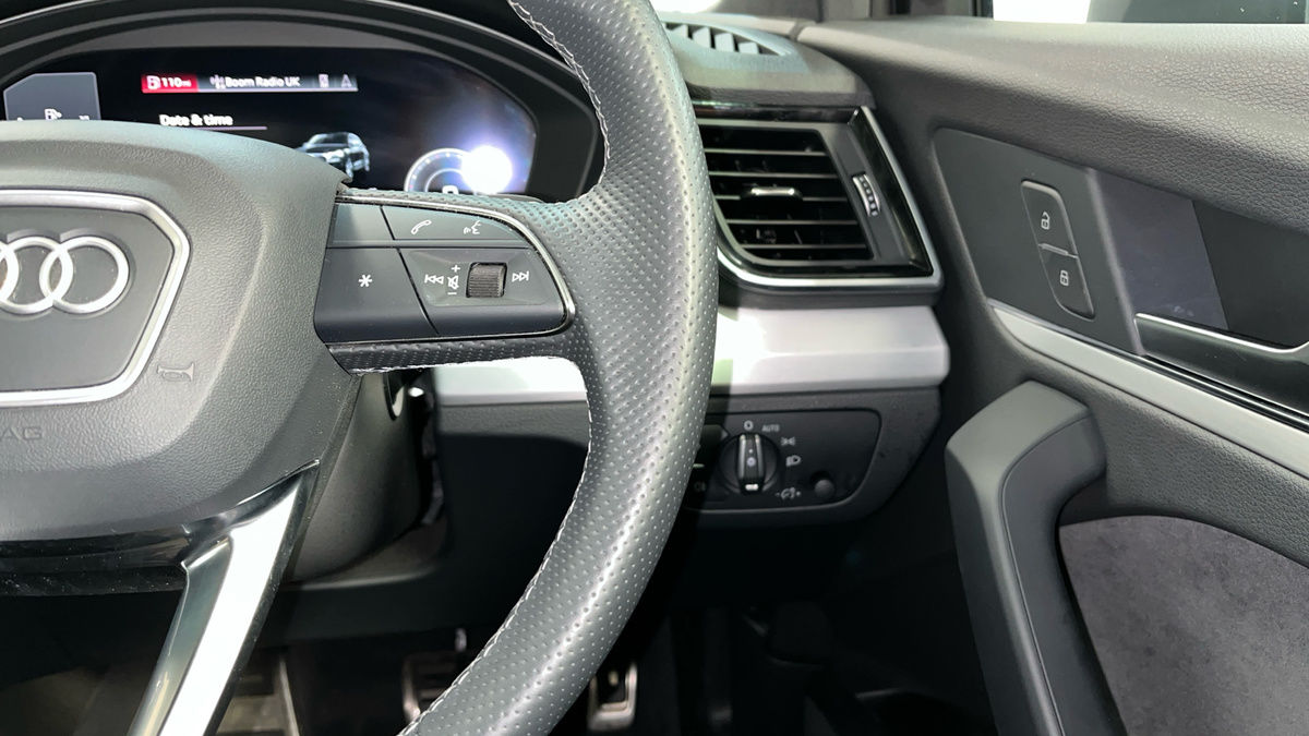 Audi Q5 Image 14