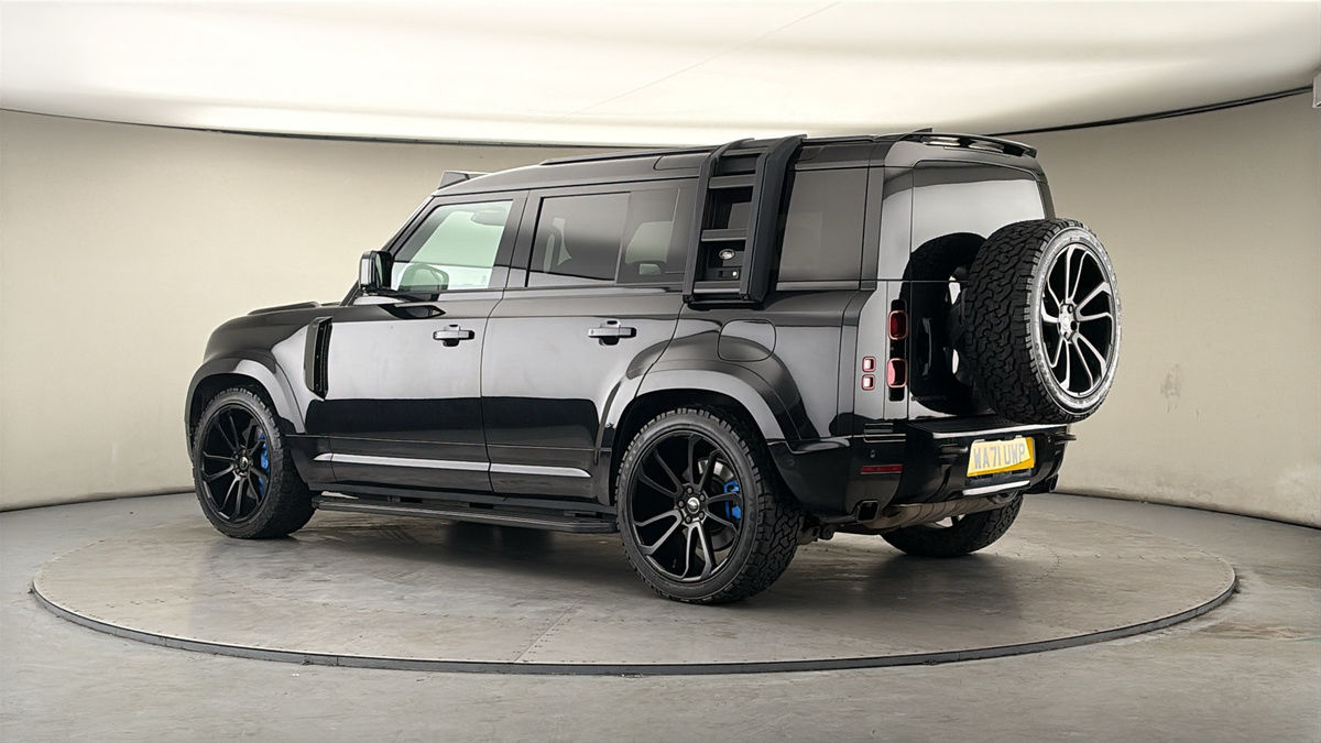 More views of Land Rover Defender 110