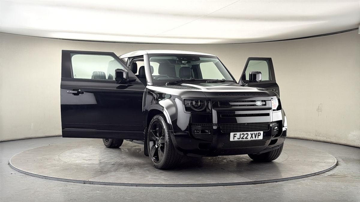 More views of Land Rover Defender 90