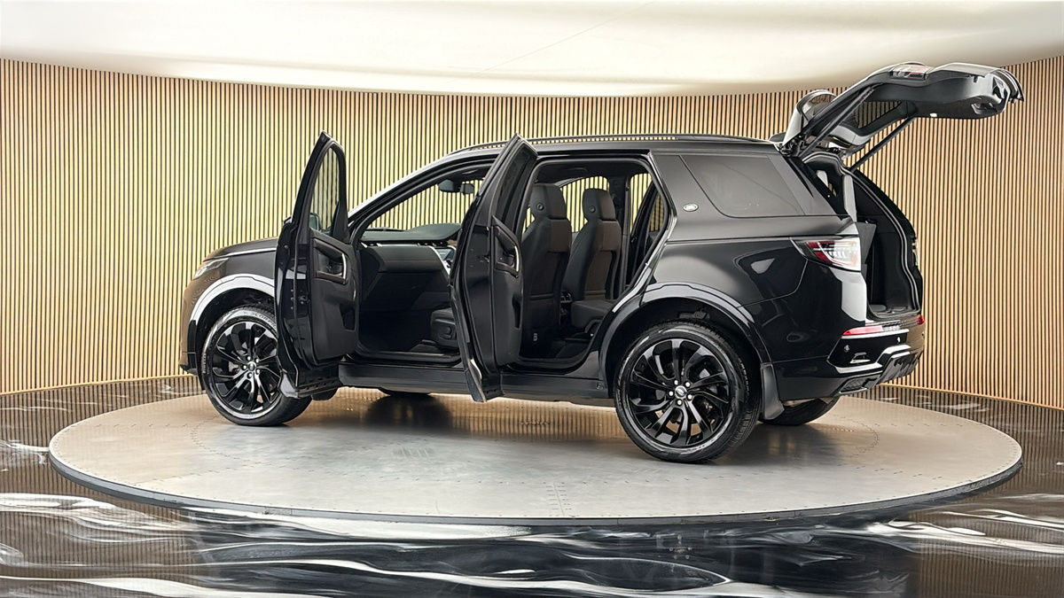 More views of Land Rover Discovery Sport