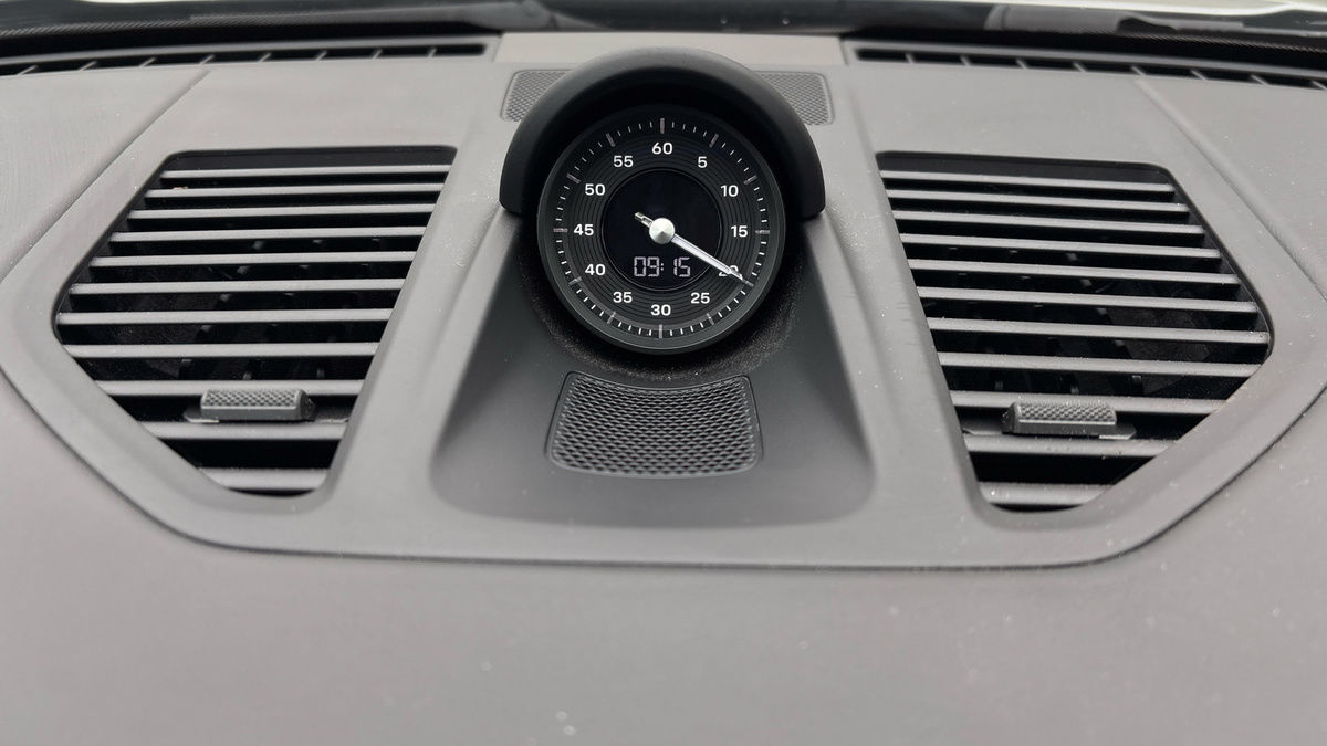 Porsche 911 Image 25