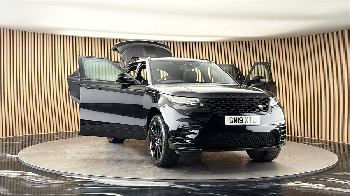 More views of Land Rover Range Rover Velar