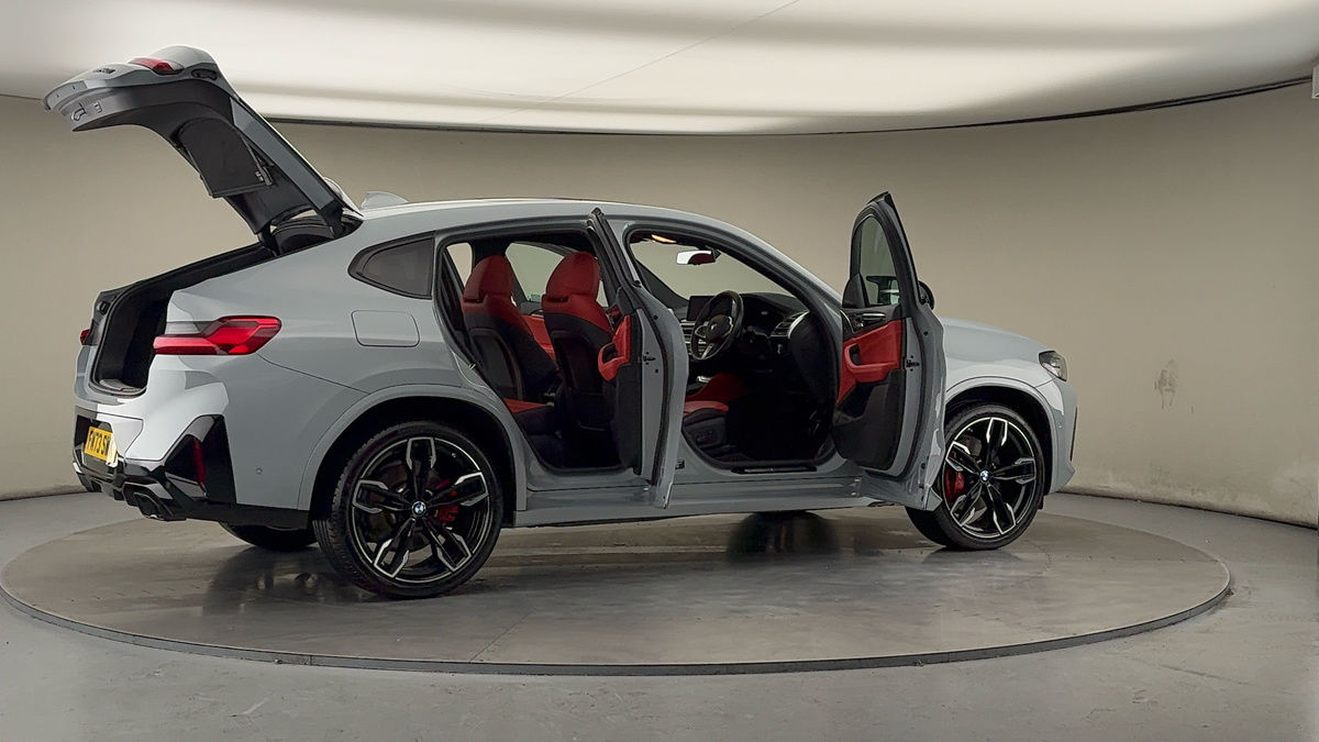 More views of BMW X4