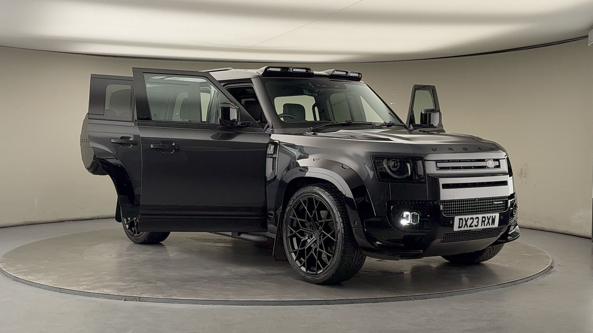 More views of Land Rover Defender 110