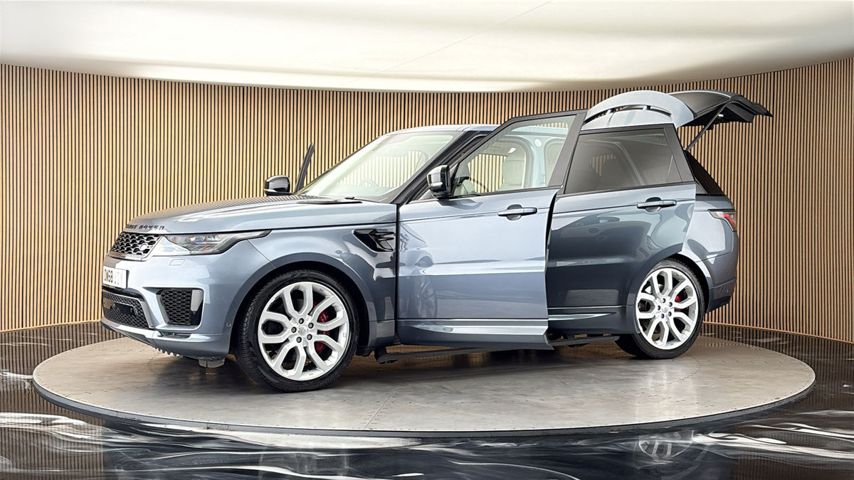 More views of Land Rover Range Rover Sport