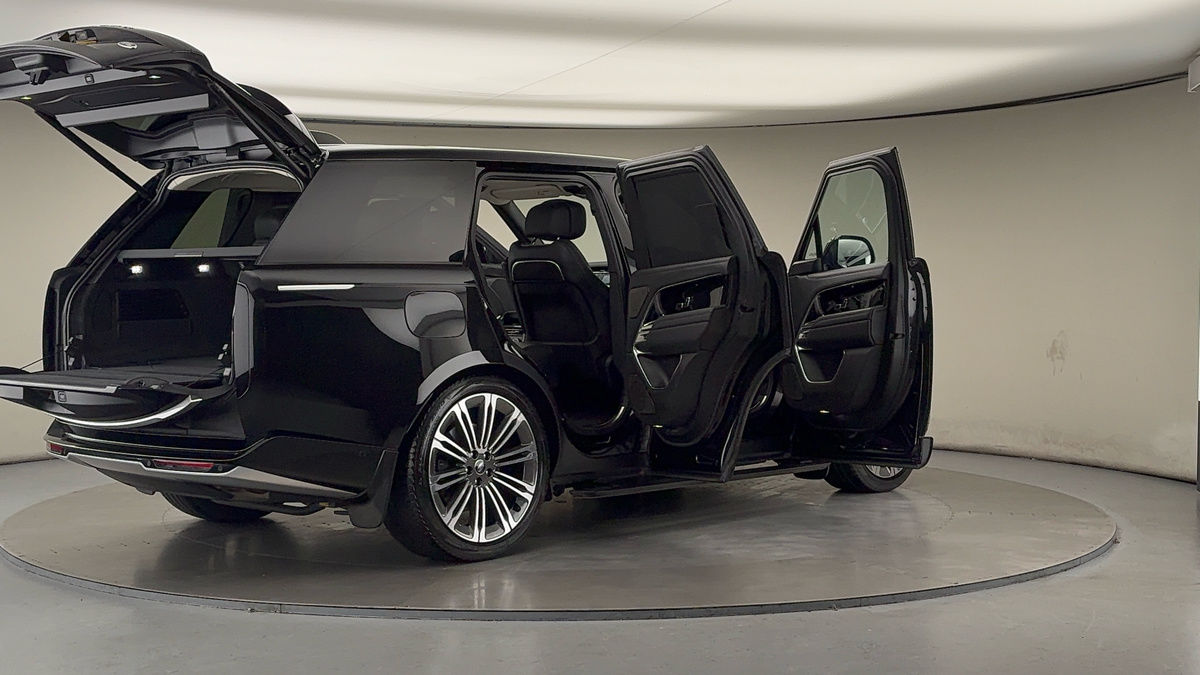 More views of Land Rover Range Rover