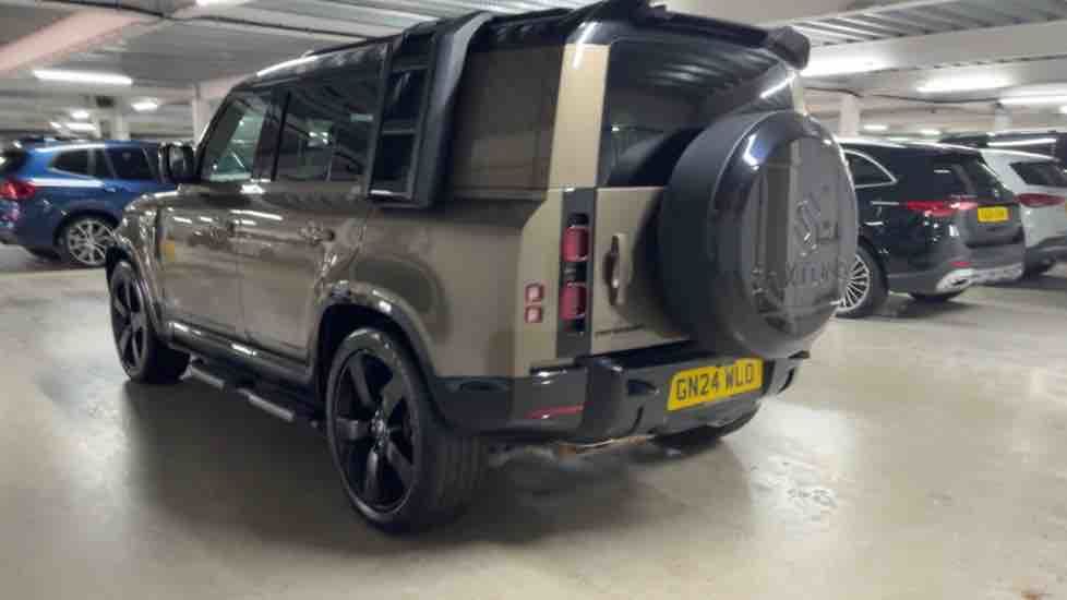 More views of Land Rover Defender 110