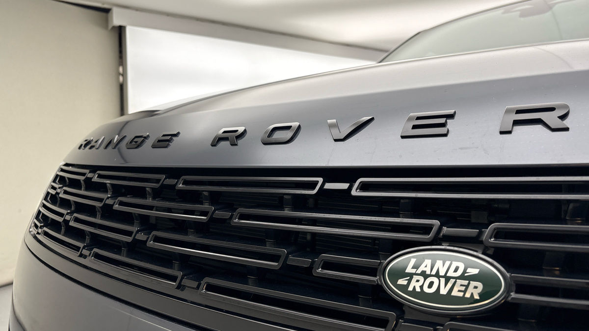 Land Rover Range Rover Sport Image 24