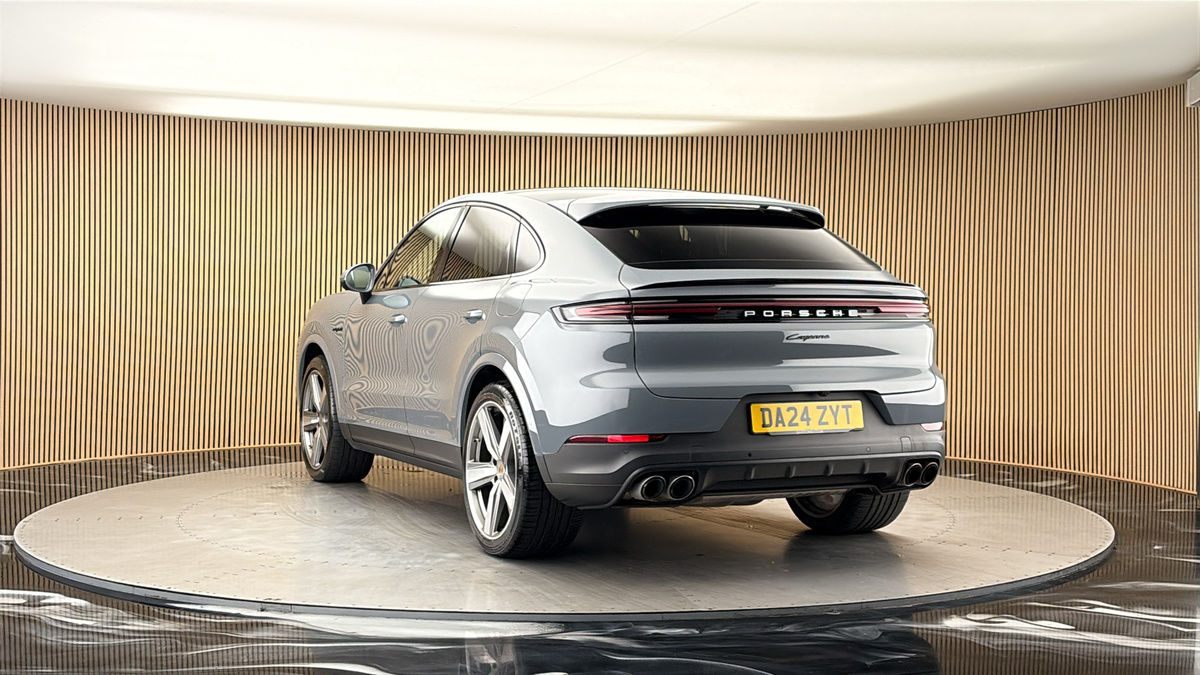 More views of Porsche Cayenne