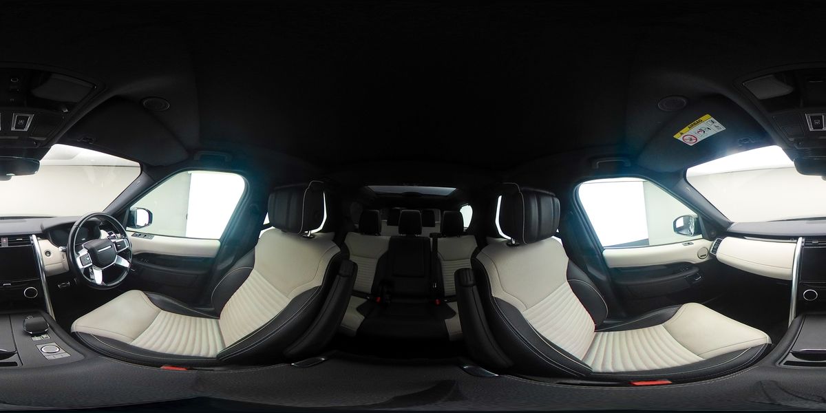 More views of Land Rover Discovery