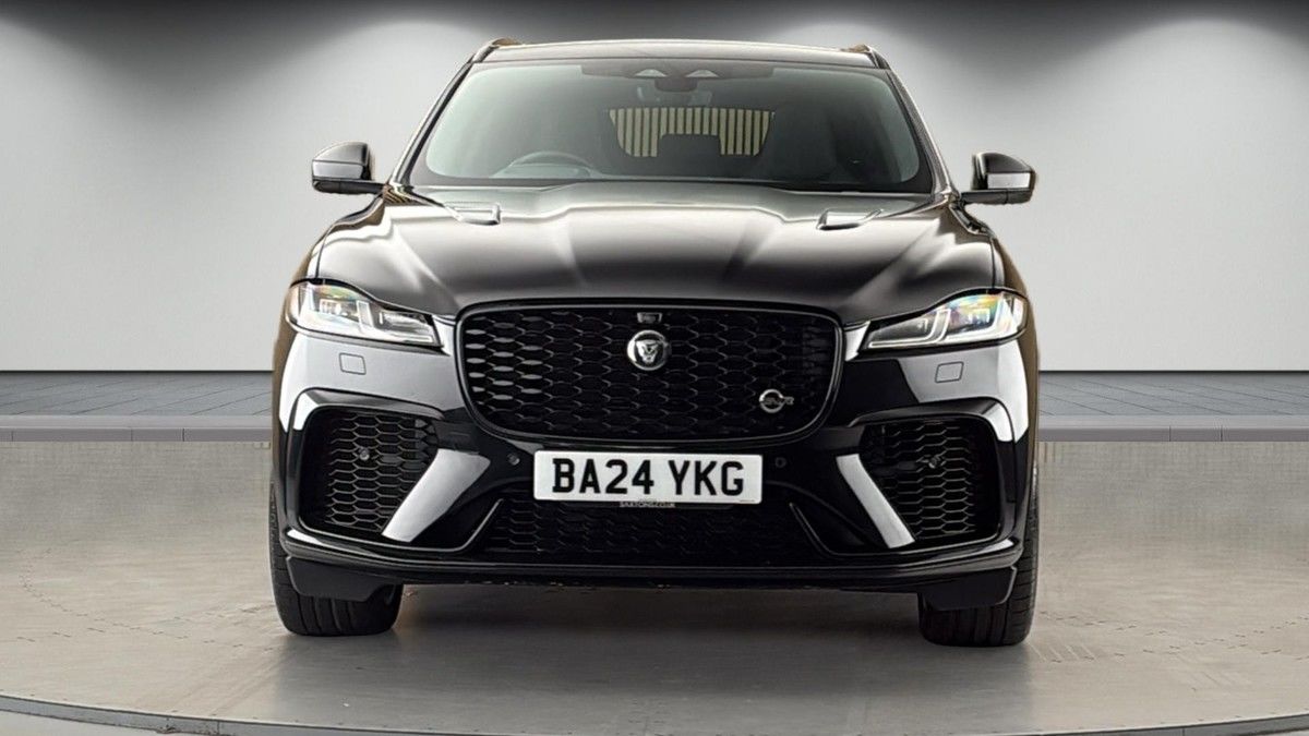 Jaguar F-PACE Image 3