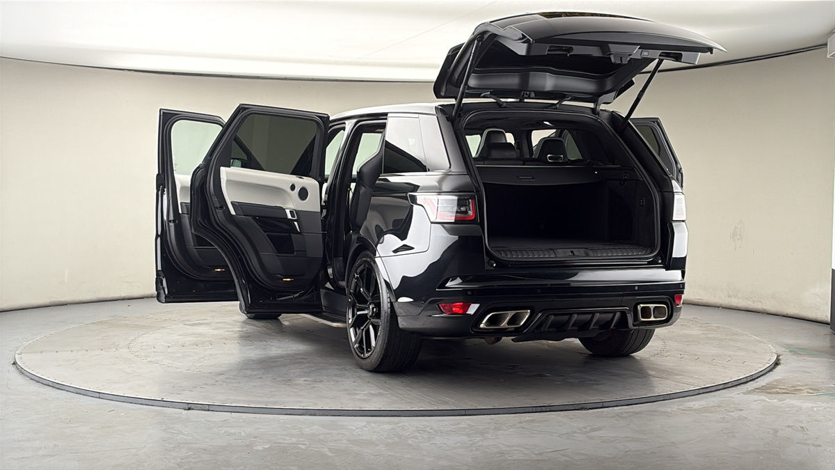 More views of Land Rover Range Rover Sport