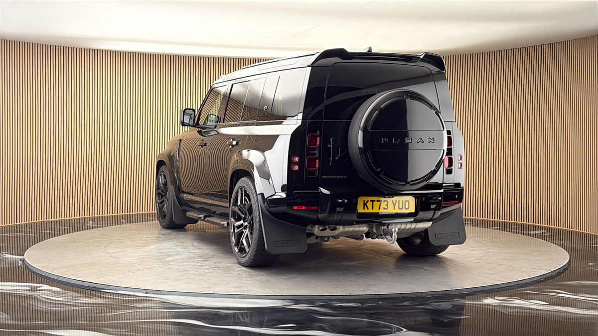 More views of Land Rover Defender 110