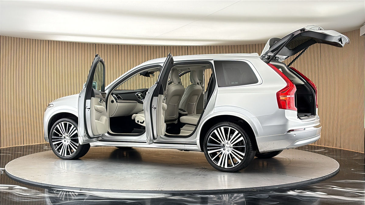 More views of Volvo XC90