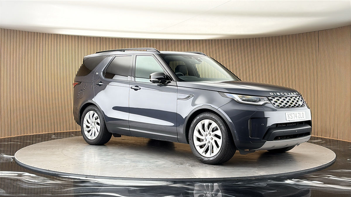 More views of Land Rover Discovery