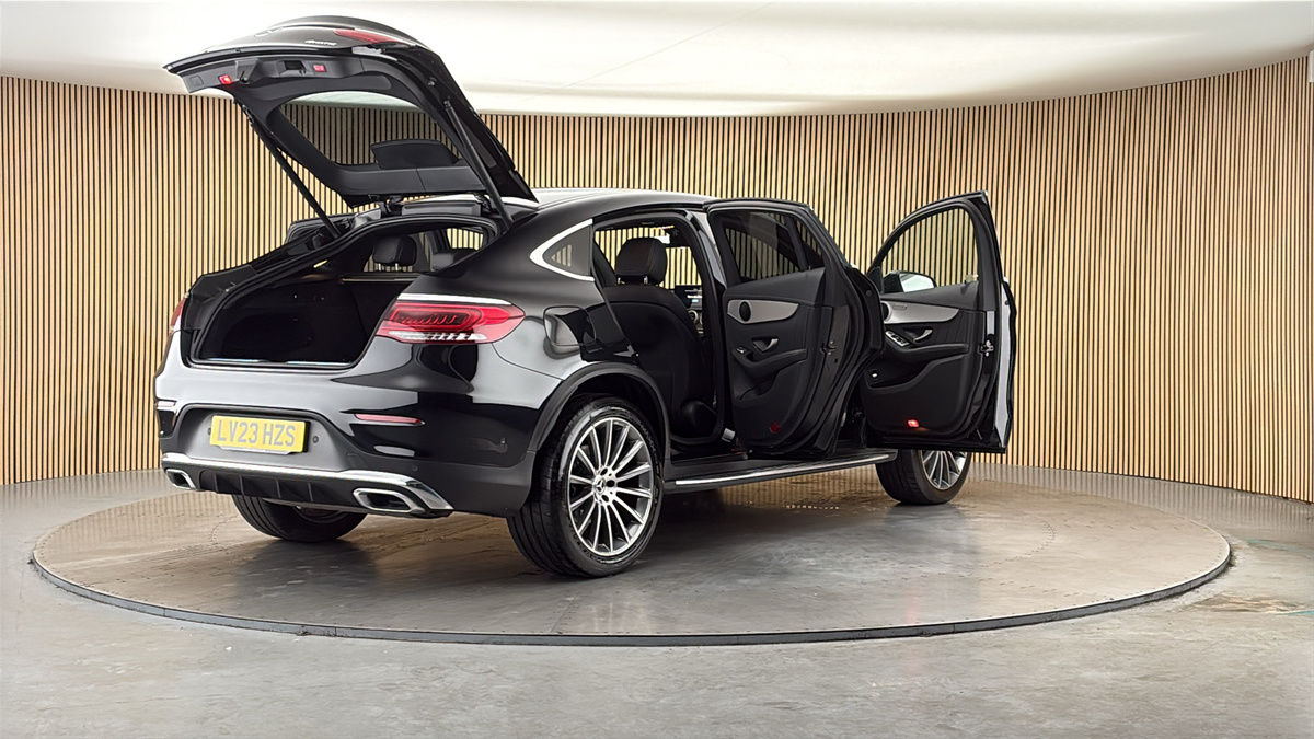 More views of Mercedes-Benz GLC