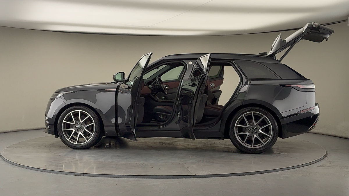 More views of Land Rover Range Rover Velar