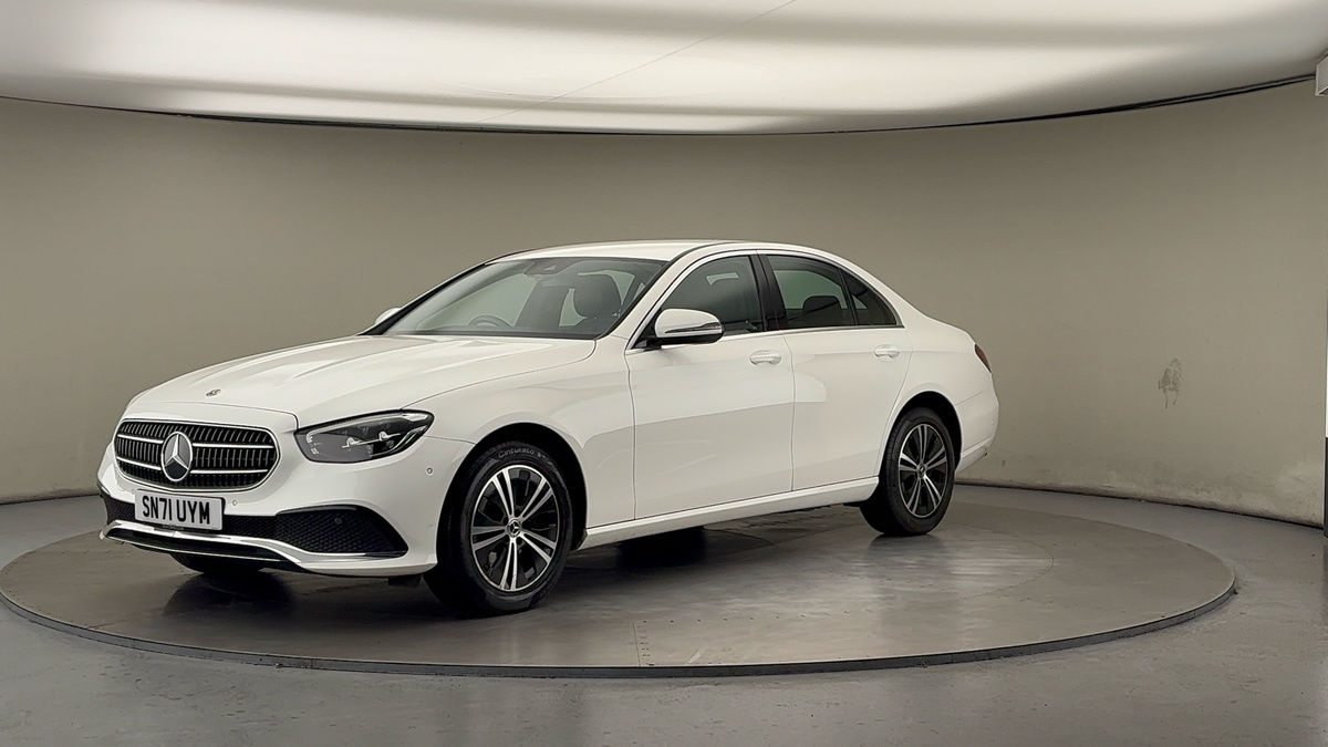 Mercedes-Benz E Class Image 20