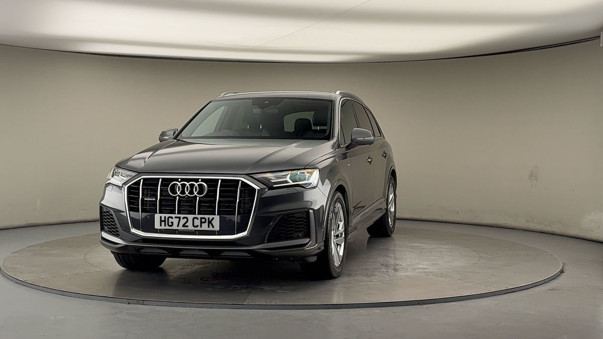 More views of Audi Q7