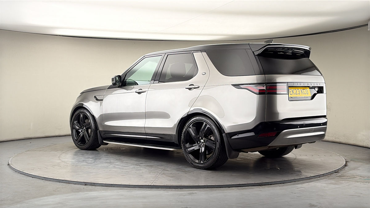 More views of Land Rover Discovery