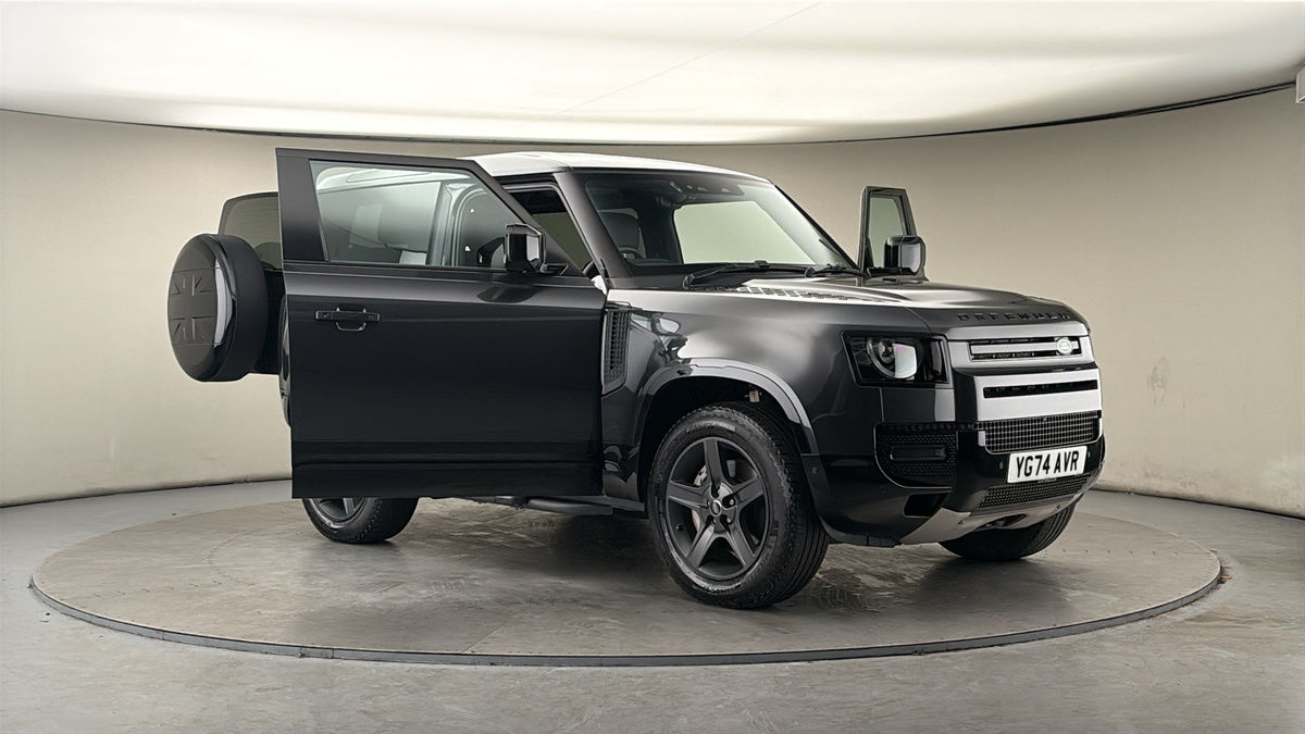 More views of Land Rover Defender 90