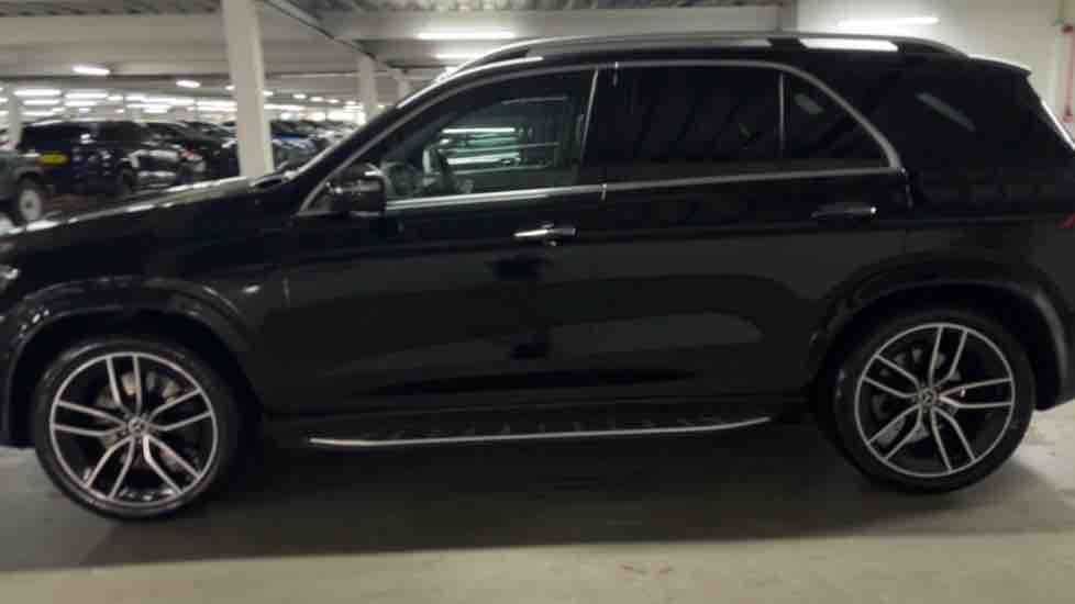 More views of Mercedes-Benz GLE