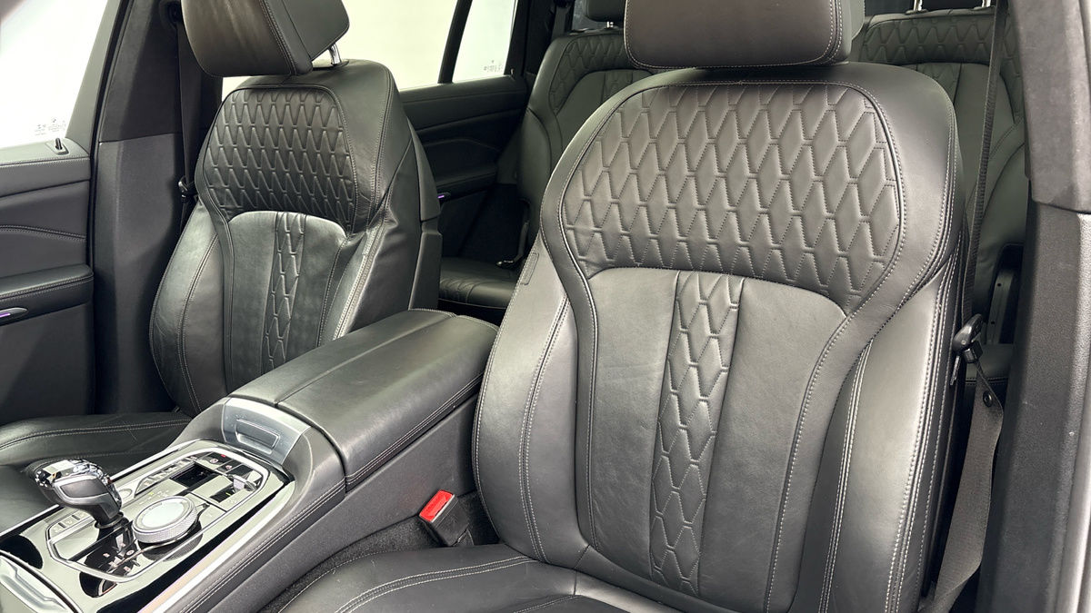 BMW X7 Image 7