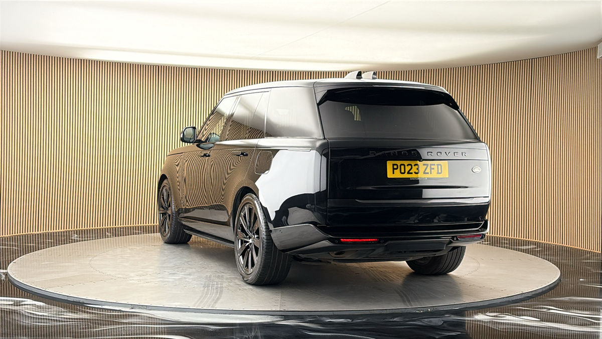 More views of Land Rover Range Rover
