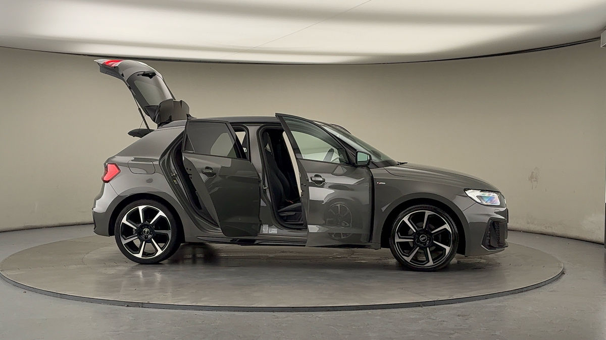 More views of Audi A1