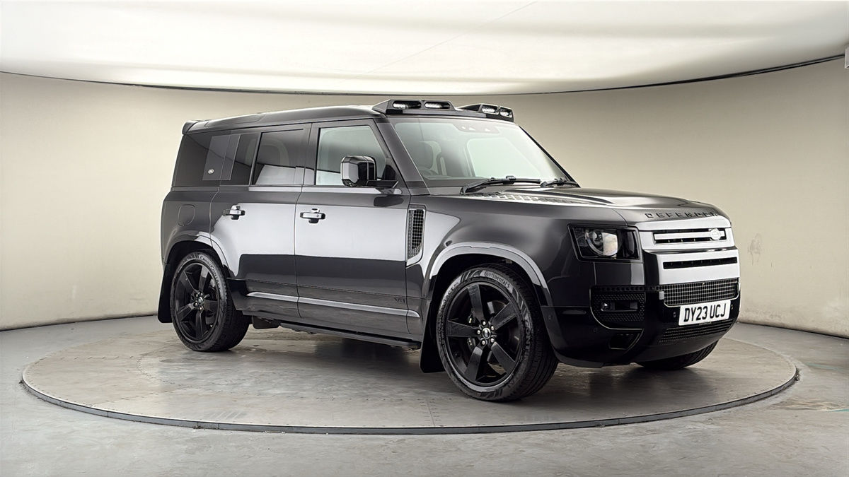 More views of Land Rover Defender 110