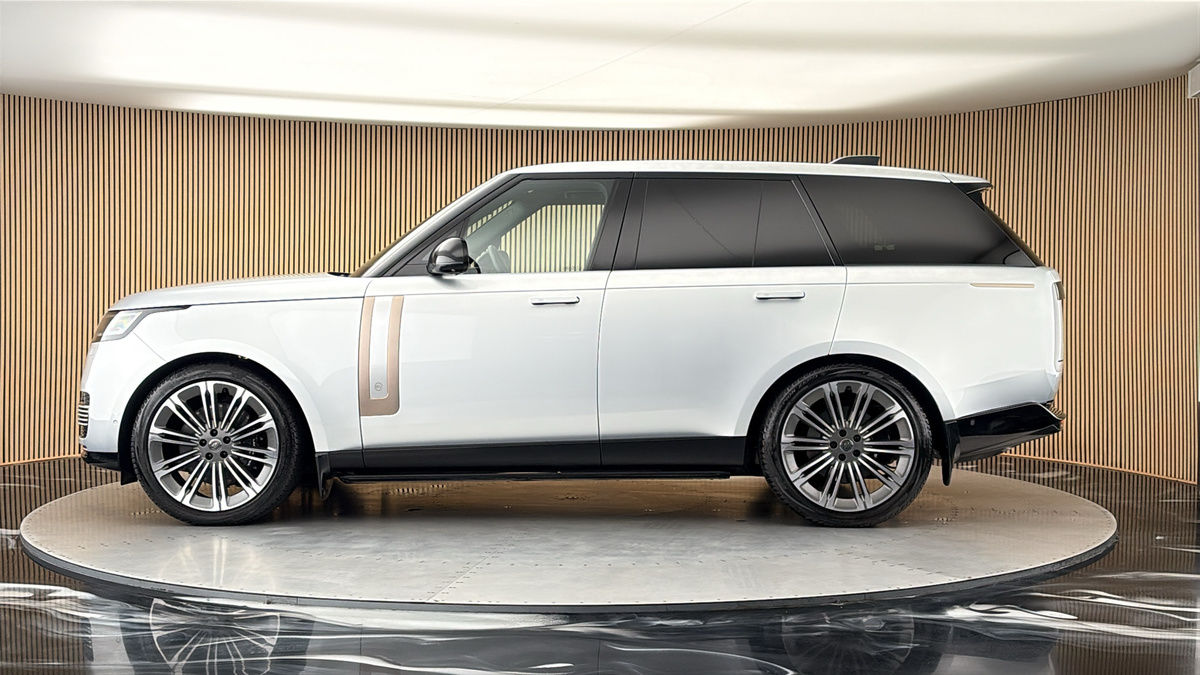 Land Rover Range Rover Image 15