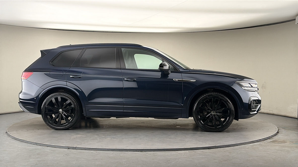More views of Volkswagen Touareg