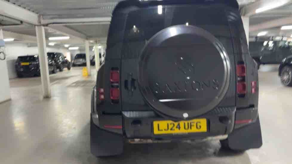 More views of Land Rover Defender 110