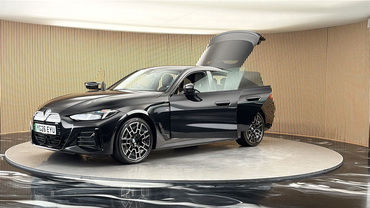 BMW i4 Image 22