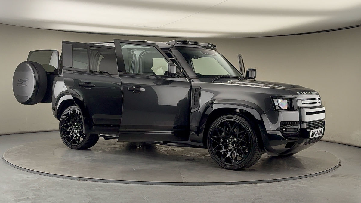 More views of Land Rover Defender 110