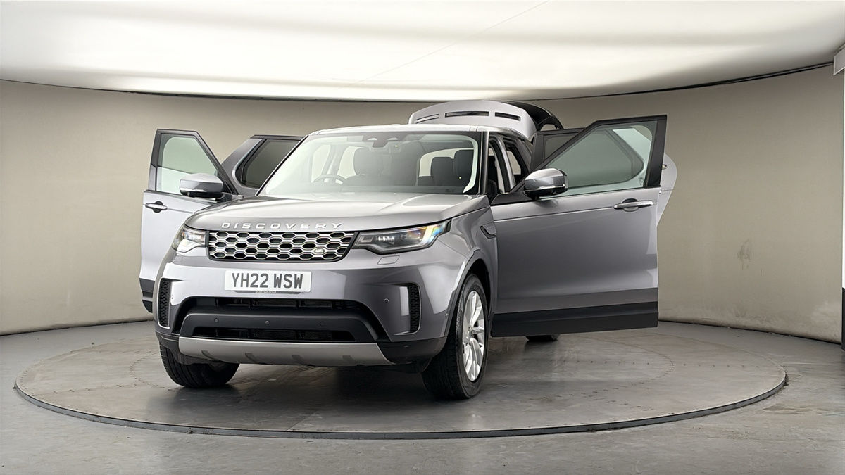 More views of Land Rover Discovery