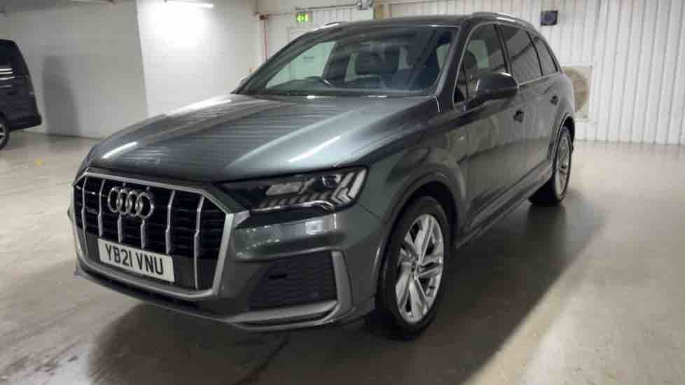 More views of Audi Q7