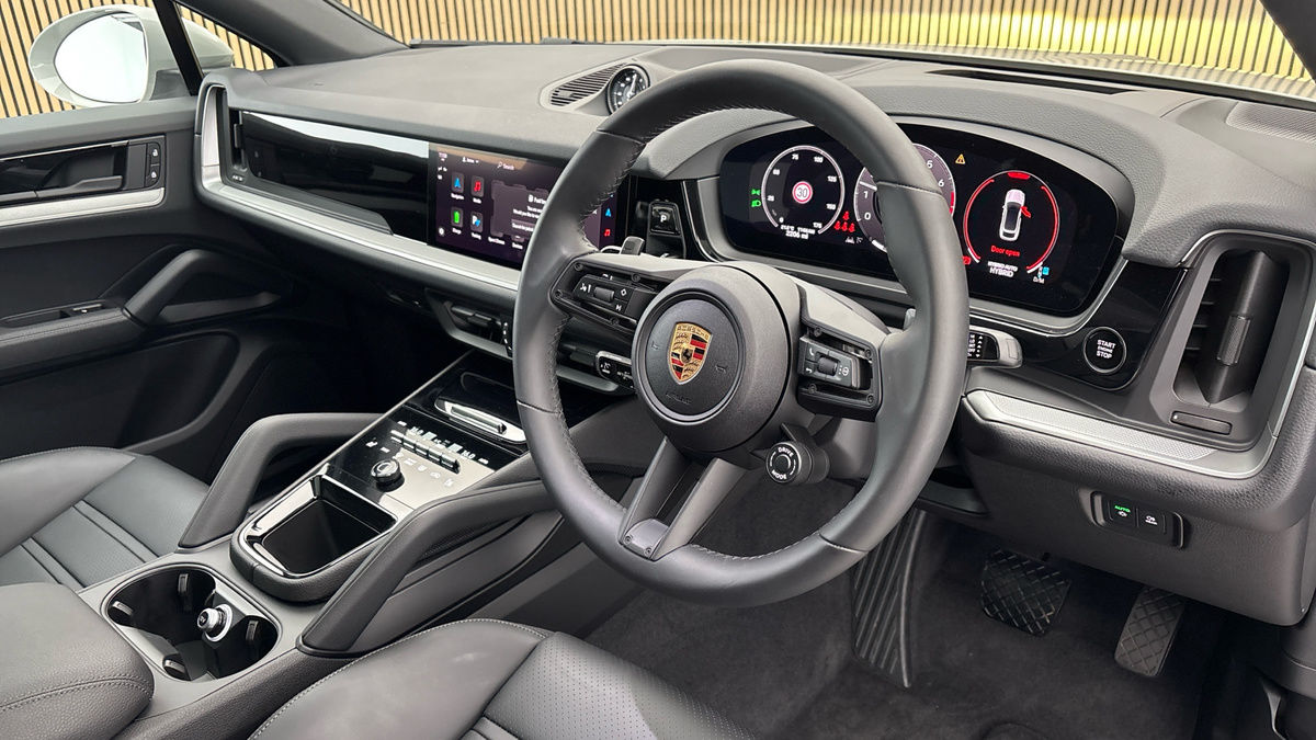 Porsche Cayenne Image 5