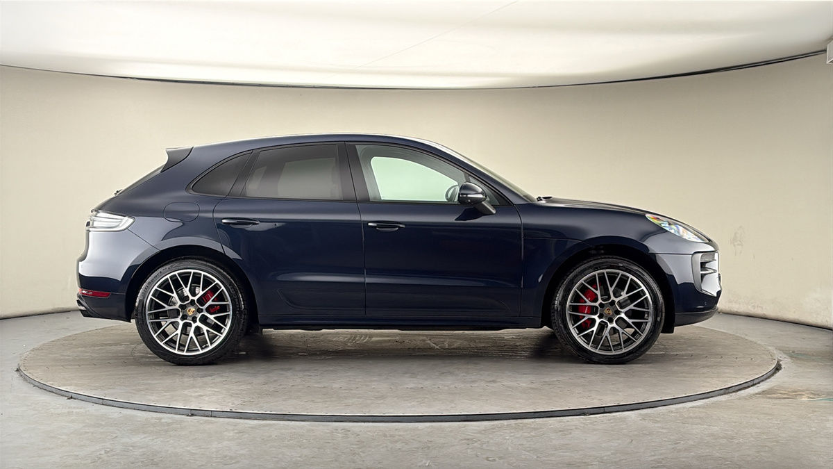 Porsche Macan Image 16